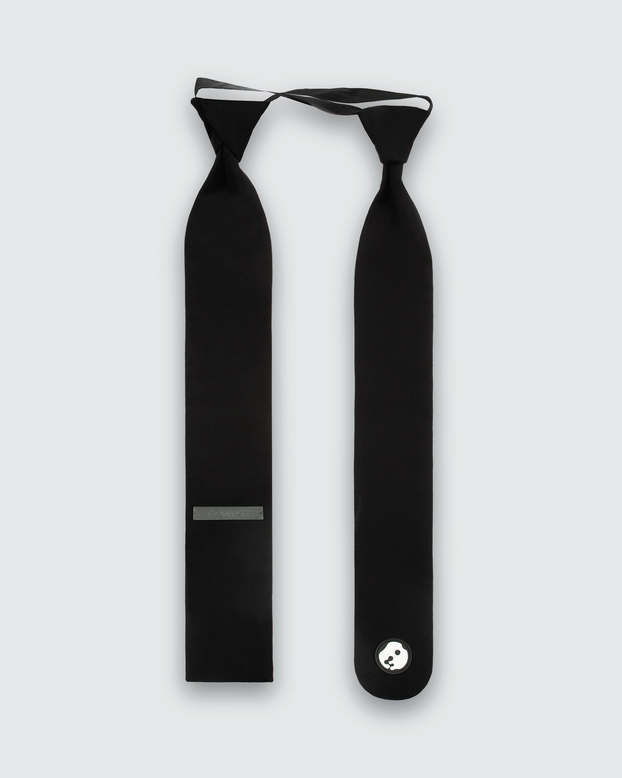 'NIKTO' double tie