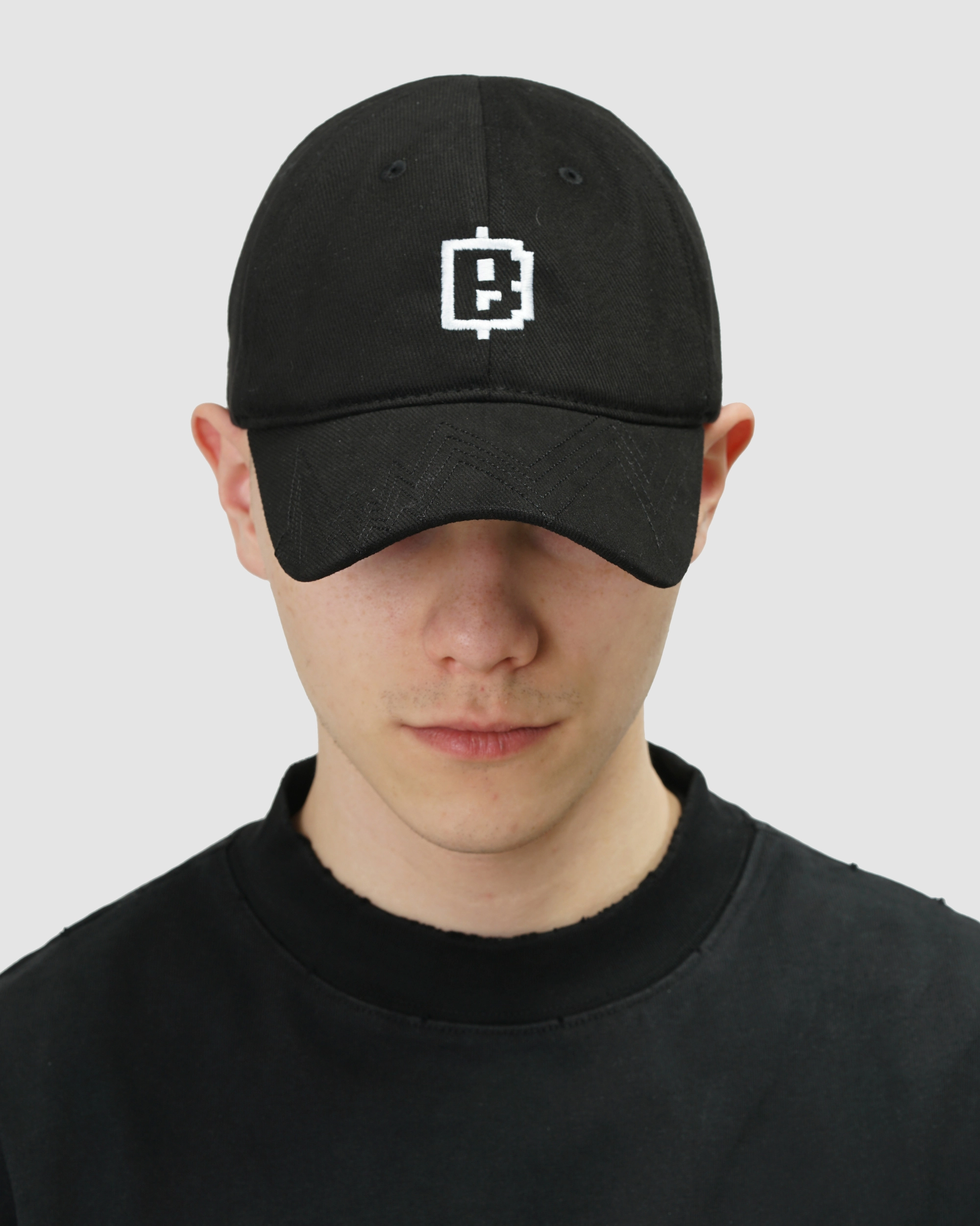 'BLUM' cap