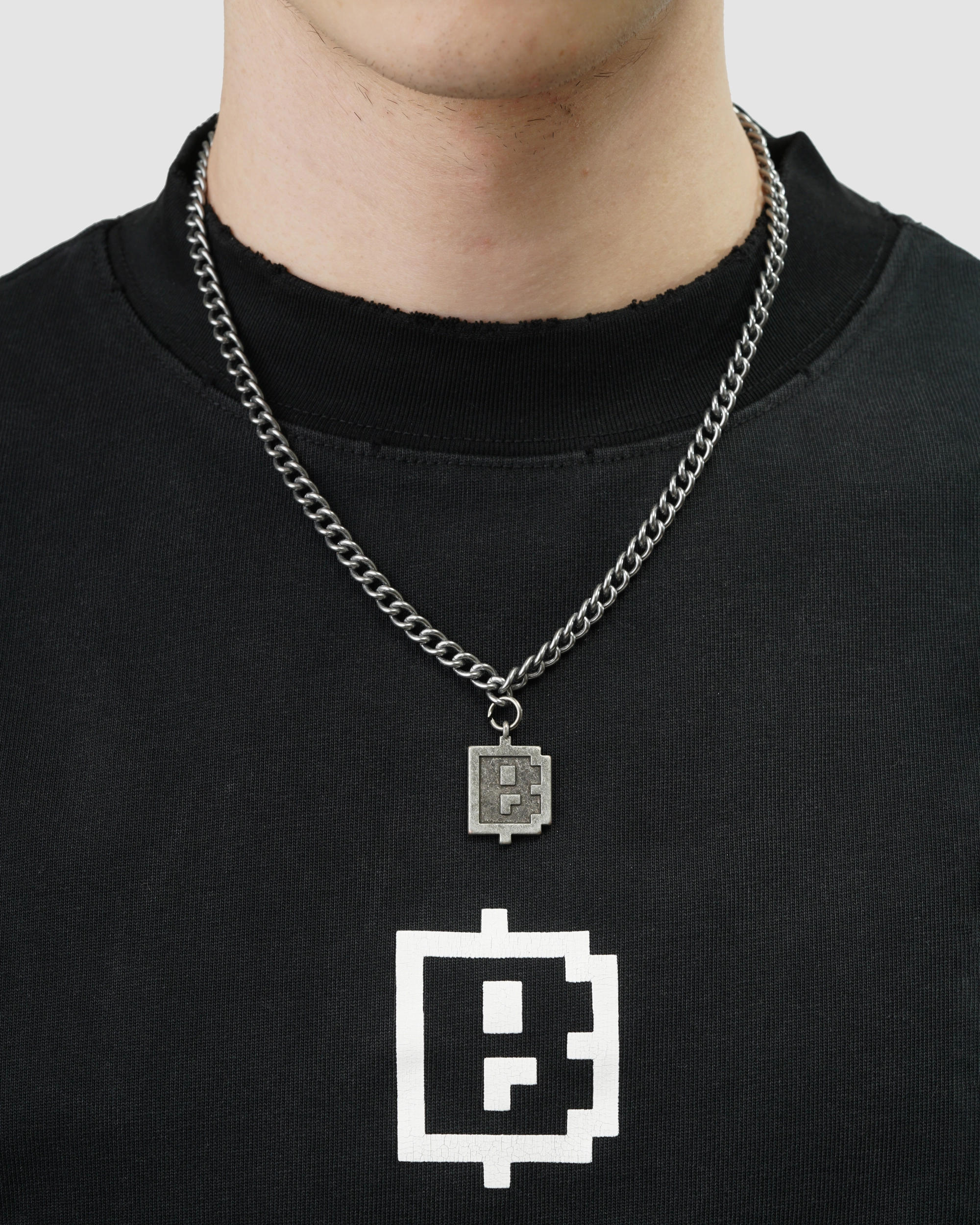 'BLUM' logo necklace