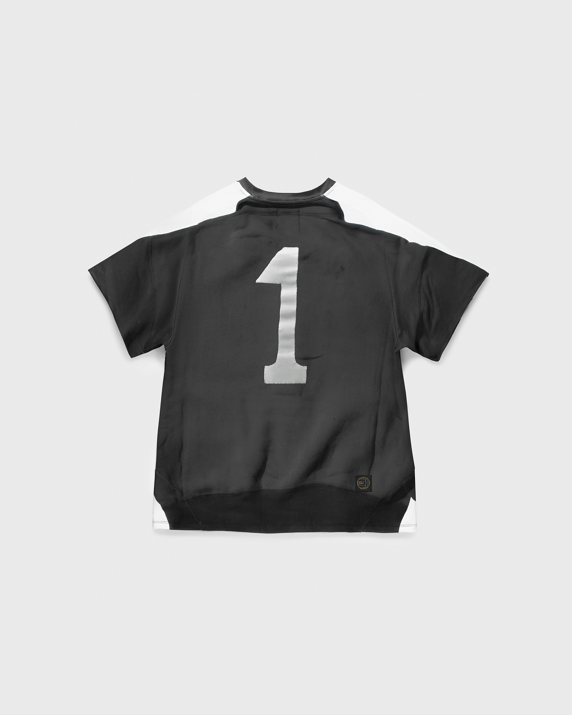 lev_01_black football jersey 