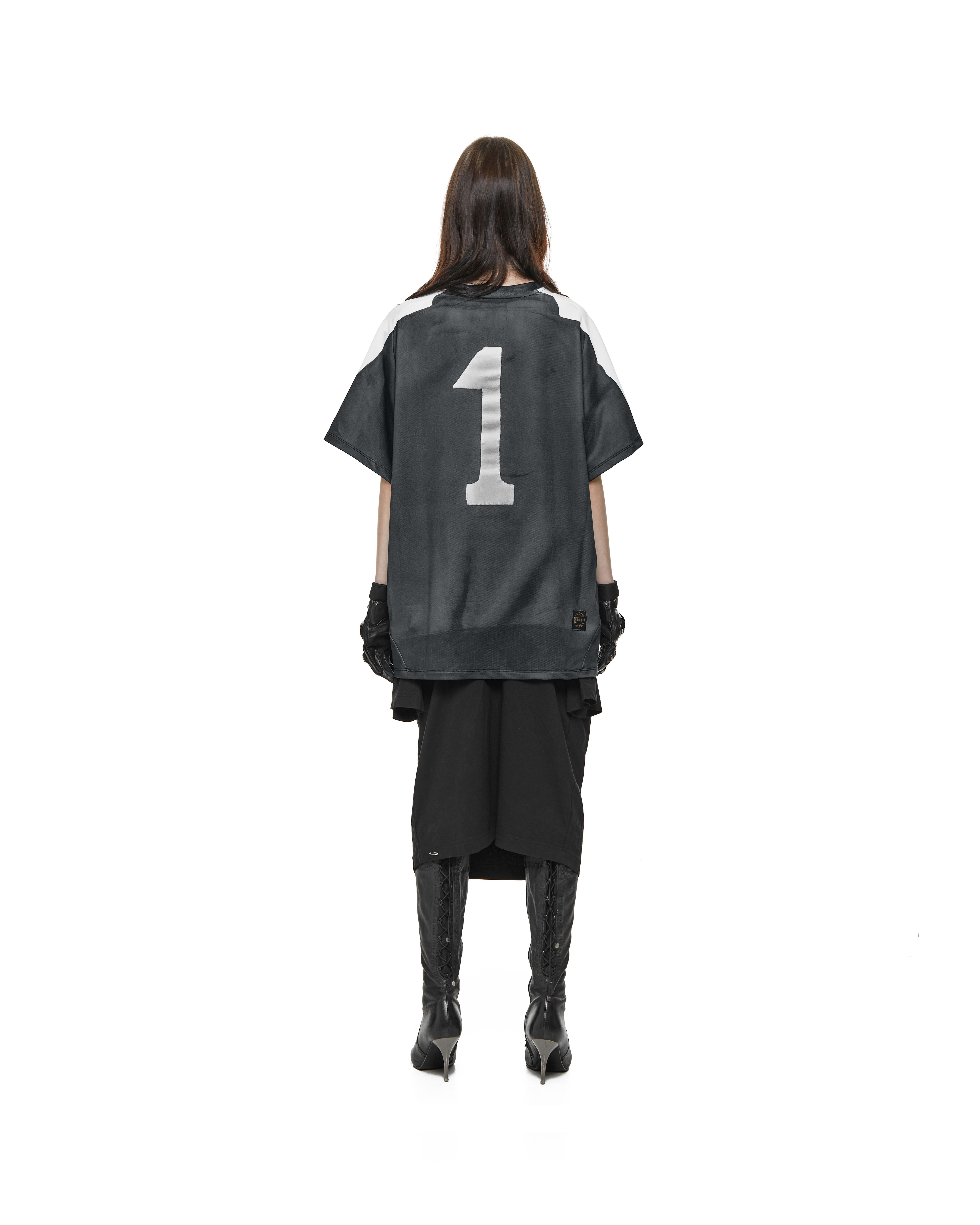 lev_01_black football jersey 