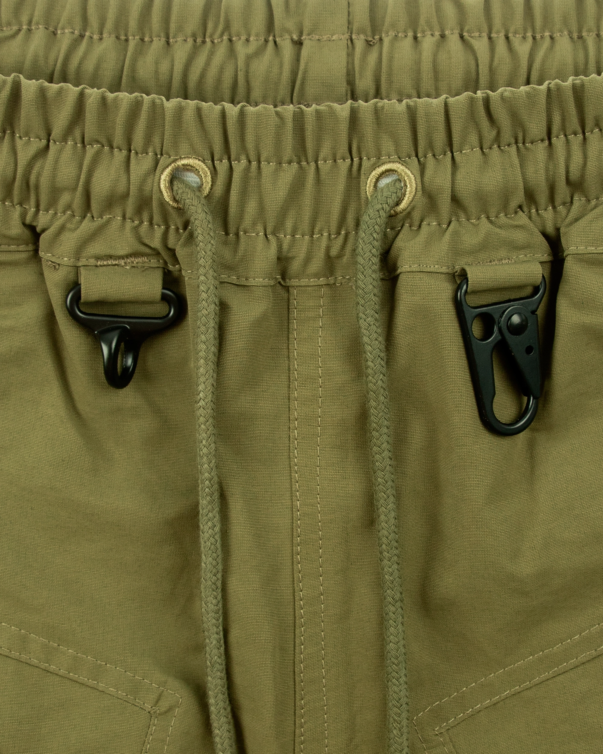 'MAONE' cargo shorts, green