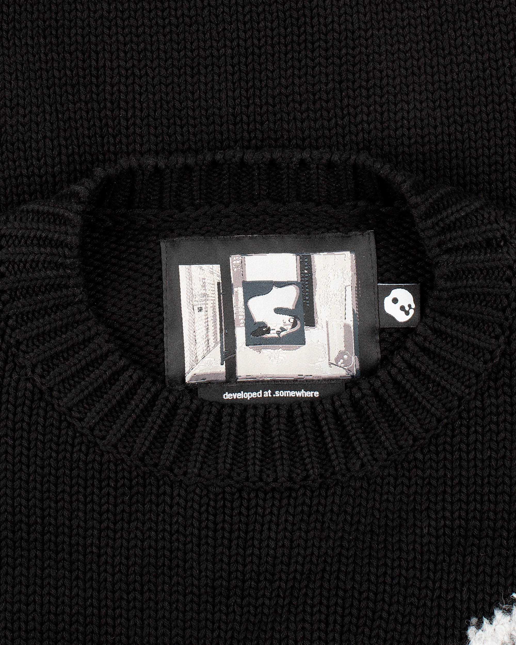 'CLIP' sweater