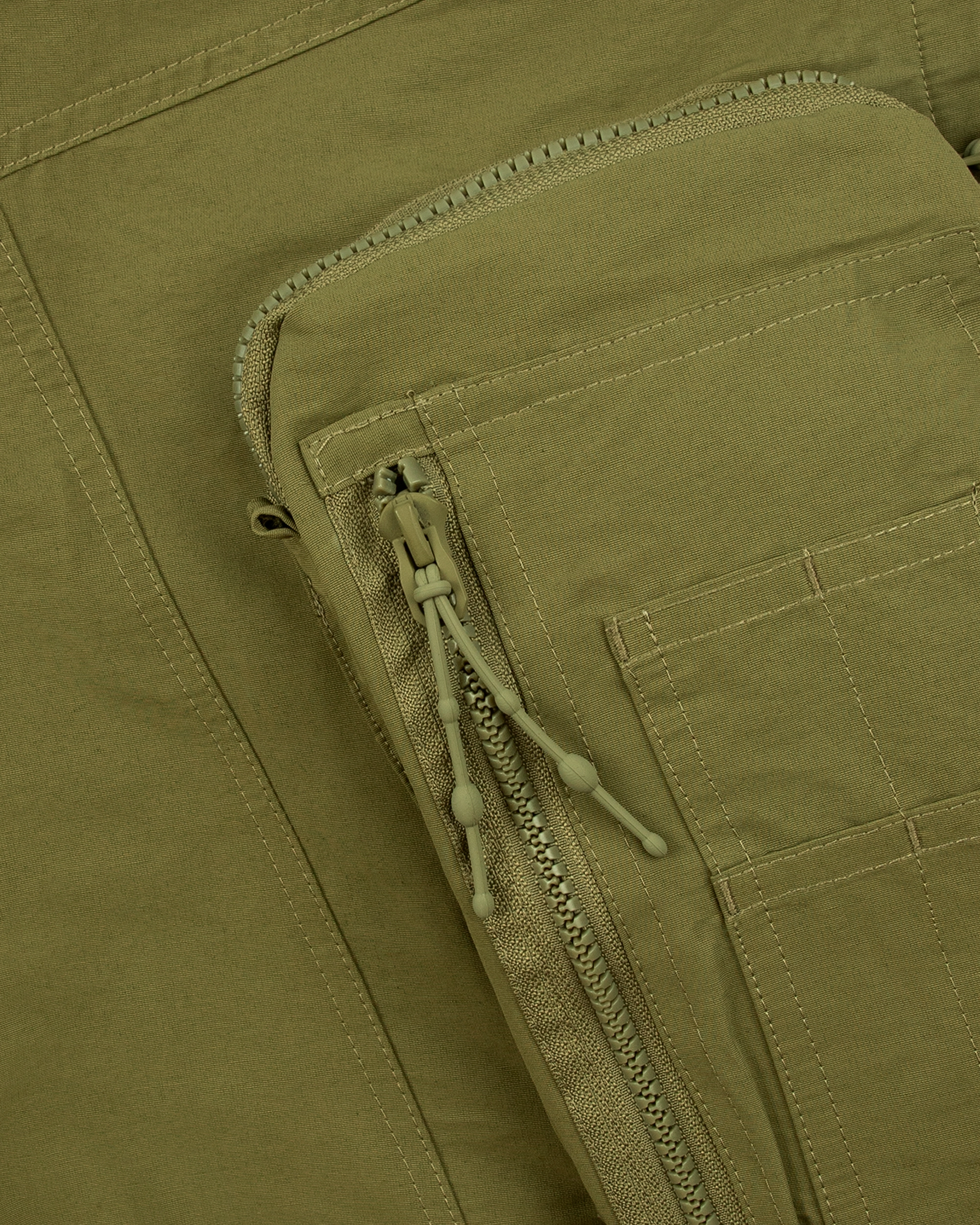 'MAONE' cargo shorts, green